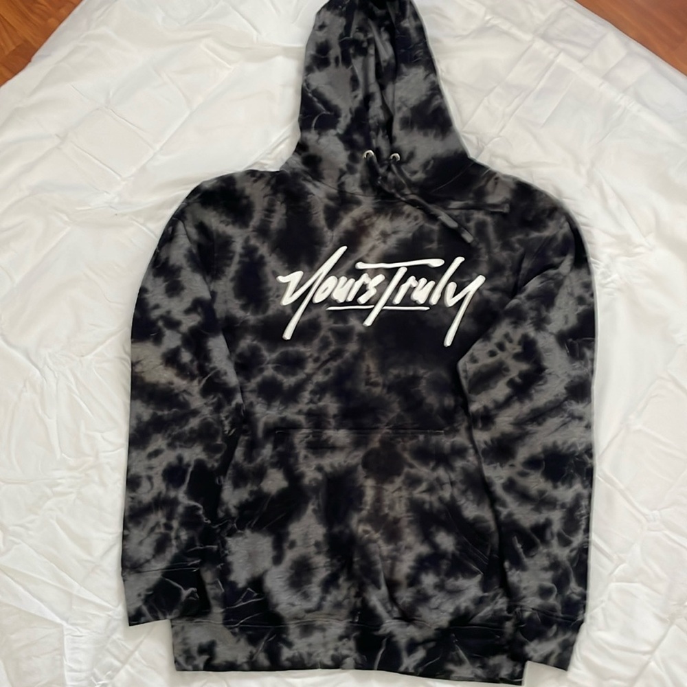 Hoodie: Black Tie Dye
